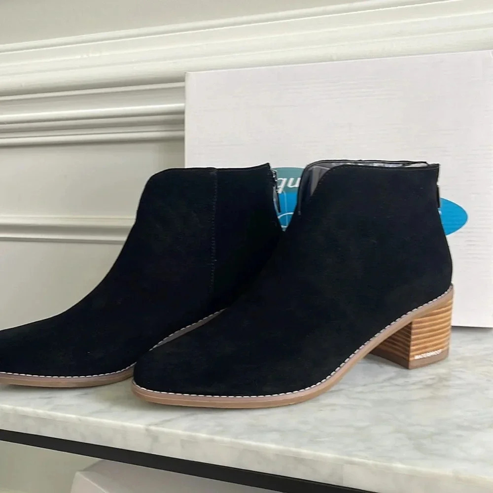 Aqua College Emily Black Suede Waterproof Womens Booties - Picture 4 of 6